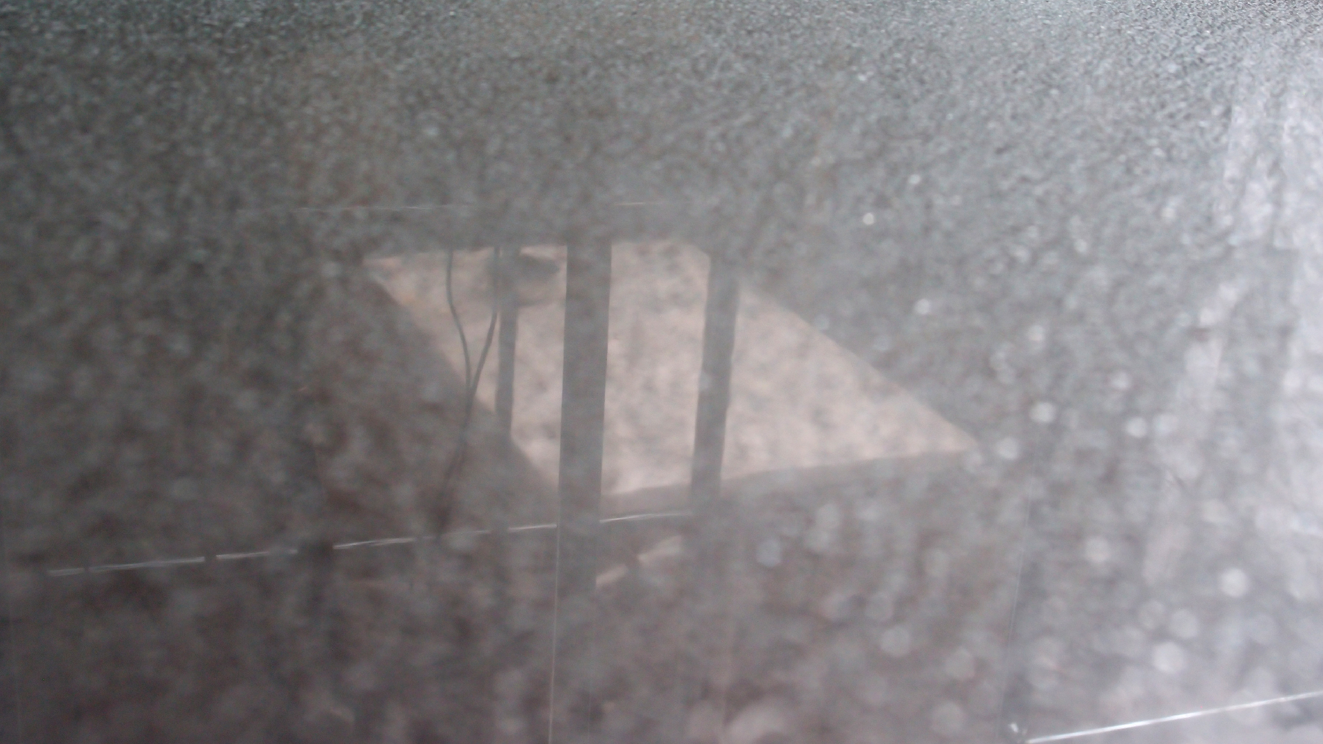 2022-02-08 Das Kleine Regen Rhythmus Orchester (Fensterglas einfach, im Bilderrahmen, II) (Audio, Video)