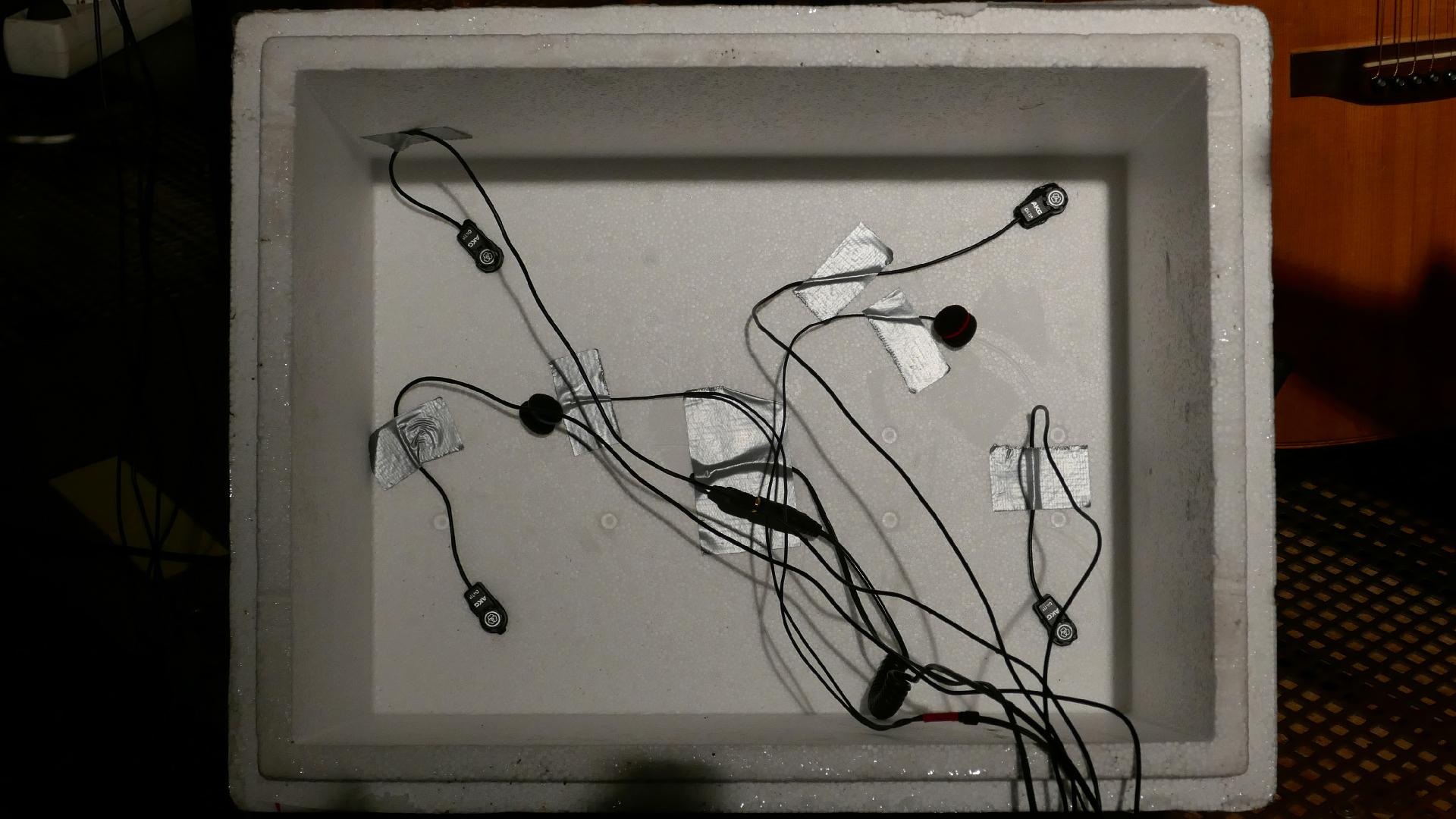 2022-02-18 Das Kleine Regen Rhythmus Orchester (Styroporbox) (Audio, Video)